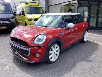 Salvage car Mini Cooper 1.5 12V 2016/1