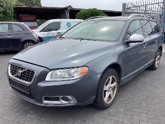 Sloopauto Volvo V-70 25 20V 2010/3
