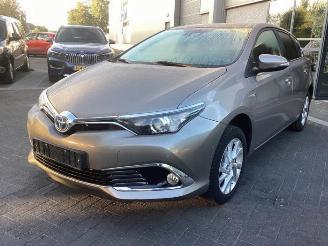 Salvage car Toyota Auris Auris (E18), Hatchback 5-drs, 2012 / 2019 1.8 16V Hybrid 2015/9