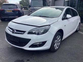 Purkuautot passenger cars Opel Astra Astra J Sports Tourer (PD8/PE8/PF8), Combi, 2010 / 2015 2.0 CDTI 16V 165 2015/10