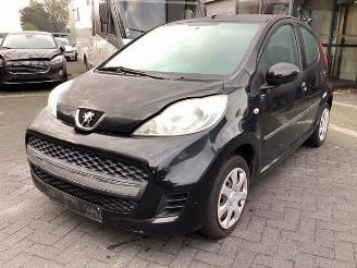 Uttjänta bilar auto Peugeot 107 107, Hatchback, 2005 / 2014 1.0 12V 2011/6