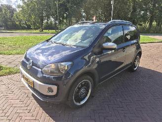  Volkswagen Up! 1.0 MPI CROSS UP 2015/1