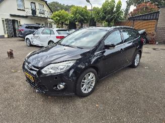 Coche accidentado Ford Focus 1.6 Ecoboost Titanium 2012/6