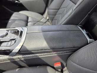 BMW 7-serie M760e picture 40