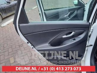 Hyundai I-30 i30 (PDEB5/PDEBB/PDEBD/PDEBE), Hatchback, 2016 1.6 CRDi 16V VGT picture 12