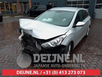 Hyundai I-30 i30 Wagon (GDHF5), Combi, 2012 1.6 CRDi Blue Drive 16V VGT picture 3