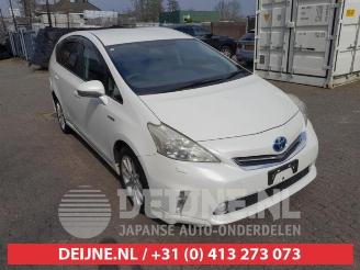 Vrakbiler auto Toyota Prius Plus Prius Plus (ZVW4), MPV, 2011 1.8 Hybrid 16V 2011/9