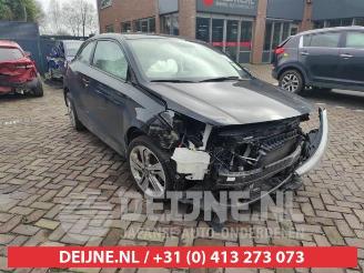 Vrakbiler auto Hyundai I-20 i20 Coupe, Hatchback 3-drs, 2015 / 2021 1.4i 16V 2015/3