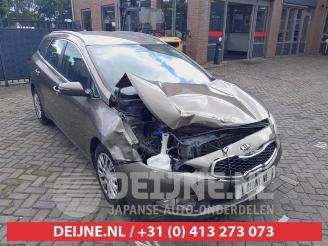 Salvage car Kia Cee d Cee'd Sportswagon (JDC5), Combi, 2012 / 2018 1.6 GDI 16V 2013/4