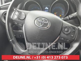 Toyota Auris Auris (E18), Hatchback 5-drs, 2012 / 2019 1.6 D-4D-F 16V picture 18