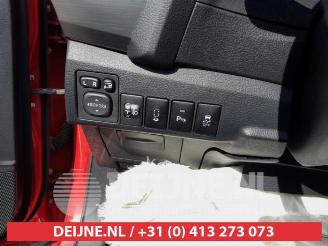 Toyota Auris Auris (E18), Hatchback 5-drs, 2012 / 2019 1.3 VVT-I 16V picture 19