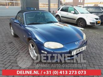 rozbiórka samochody osobowe Mazda MX-5 MX-5 (NB18/35/8C), Cabrio, 1998 / 2005 1.6i 16V 2002/11