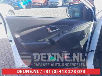 Hyundai Ix35 iX35 (LM), SUV, 2009 / 2015 2.0 CRDi 16V 4x4 picture 11