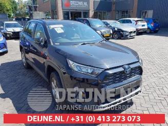 Coche siniestrado Toyota Rav-4 RAV4 (A5), Terreinwagen, 2018 2.5 Hybrid 16V AWD 2019