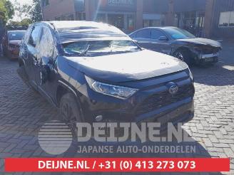 Vrakbiler auto Toyota Rav-4 RAV4 (A5), Terreinwagen, 2018 2.5 Hybrid 16V 2021/5