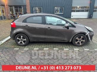 Kia Rio Rio III (UB), Hatchback, 2011 / 2017 1.2 CVVT 16V picture 8
