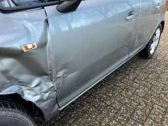 Opel Corsa 1.2i Edition Automaat picture 9