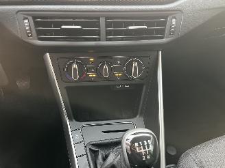 Volkswagen Polo 1.0 MPI CRUISE / PDC / APP CONNECT / 2025 picture 15