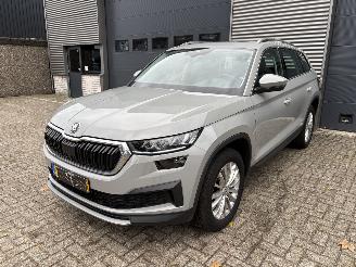 krockskadad bil auto Skoda Kodiaq 1.5 TSI PANODAK / LEER / NAVI / CAMERA  / CRUISE 2023/5