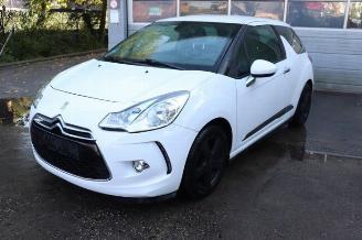 Vrakbiler auto Citroën DS3 DS3 (SA), Hatchback, 2009 / 2015 1.2 12V PureTech 82 2014/1
