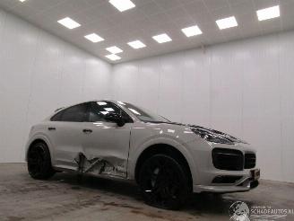 skadebil auto Porsche Cayenne Coupe 4.0 GTS Techart 2020/9