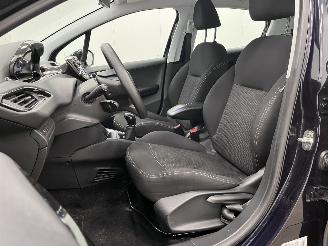 Peugeot 208 1.2 PureTech 5-drs Navi Airco picture 8