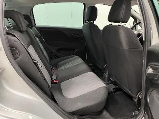 Fiat Punto Evo 0.9 TwinAir Sempre 5-drs Navi Clima picture 10