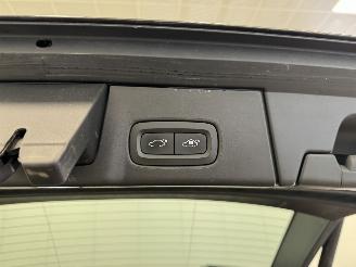 Volvo V-90 2.0 B4 Autom. R-Design M-Hybrid Navi Clima picture 13