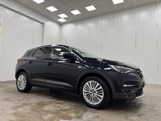 Unfallwagen Opel Grandland X 1.6 CDTi Executive Navi Clima 2018/2