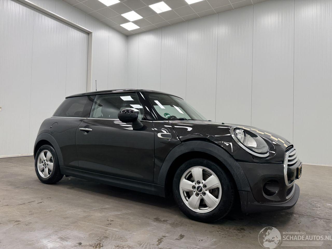 Mini Cooper 1.5 Cooper Airco