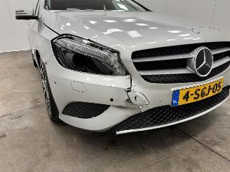 Mercedes A-klasse 180 Edition 5-drs Navi Clima picture 17