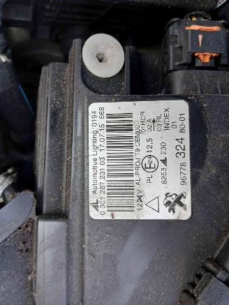 Peugeot 308 08 (L3/L8/LB/LH/LP) Hatchback 5-drs 1.2 12V e-THP PureTech 130 (EB2DTS(HNY)) [96kW] picture 7