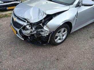 Chevrolet Cruze Cruze (305) Hatchback 1.6 16V VVT (LDE) [91kW] picture 2