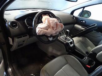 Peugeot 5008 1.6 HDI picture 7