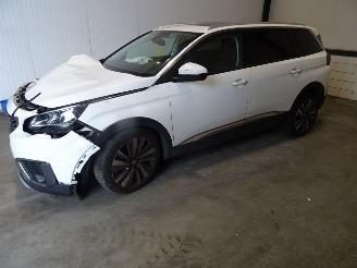 Autoverwertung Peugeot 5008 1.2 THP 2017/10