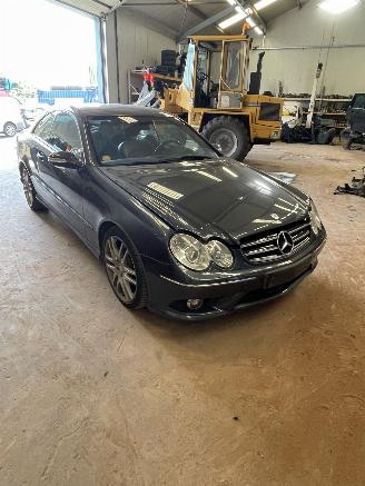 Mercedes CLK 220 CDI AMG Pakket picture 2