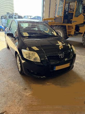 Toyota Auris 1.6 16v picture 2
