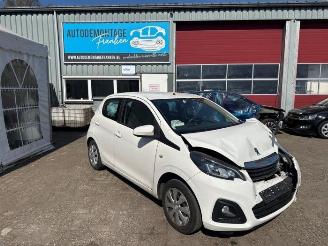 Salvage car Peugeot 108 108, Hatchback, 2014 1.0 12V VVT-i 2019/1