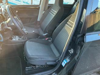 Volkswagen Up! 1.0 picture 6