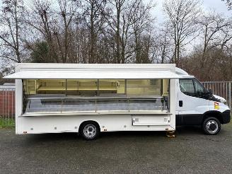 Schade bestelwagen Iveco Daily EC 50C50 Wb 4350MM Marktwagen 2015/11