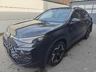 krockskadad bil auto Volkswagen T-Roc 1.5 eTSI 110 kW R-Line 2026/6