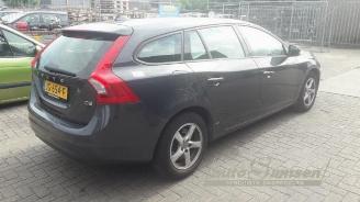 Volvo V-60 V60 I (FW/GW), Combi, 2010 / 2018 1.6 DRIVe picture 4