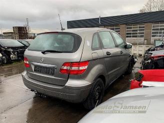 Mercedes B-klasse B (W245), Hatchback, 2005 / 2011 1.7 B-170 16V picture 4