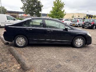 Honda Civic 4DR HYBRID picture 4