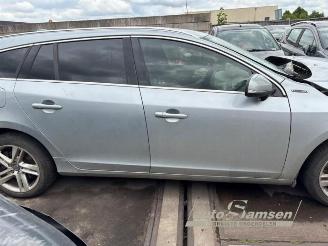 Volvo V-60 V60 I (FW/GW), Combi, 2010 / 2018 2.4 D6 20V Plug-in Hybrid AWD picture 10