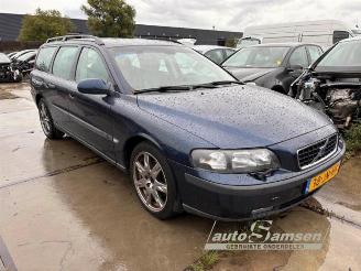 Dezmembrări autoturisme Volvo V-70 V70 (SW), Combi, 1999 / 2008 2.4 20V 170 2002/6