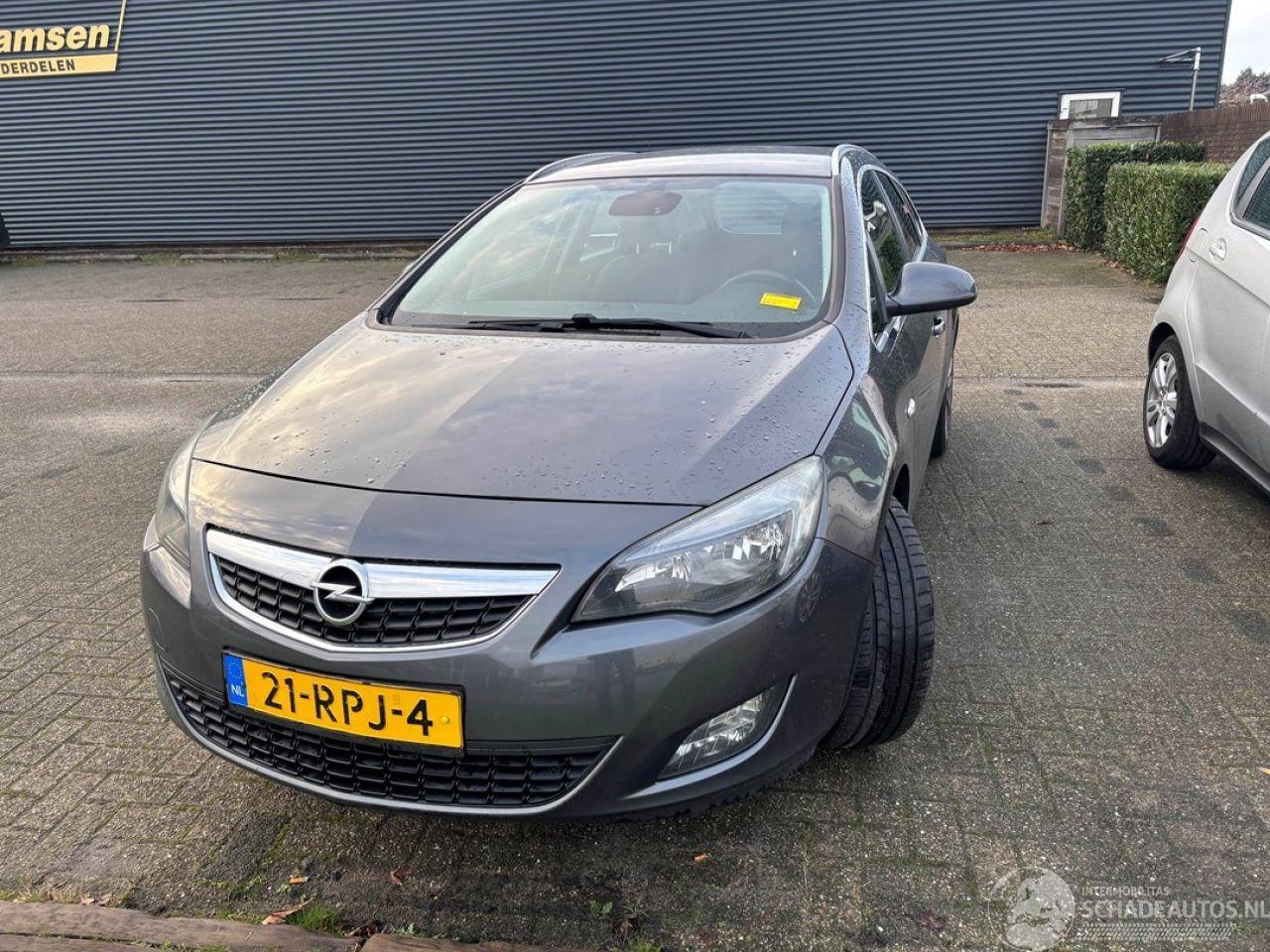Opel Astra SPORTS TOURER