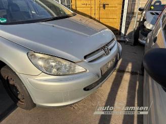 Salvage car Peugeot 307 307 SW (3H), Combi, 2002 / 2008 2.0 16V 2005/4