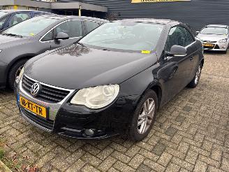 krockskadad bil auto Volkswagen Eos  2007/10