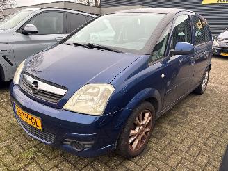 Unfallwagen Opel Meriva -A 2006/9